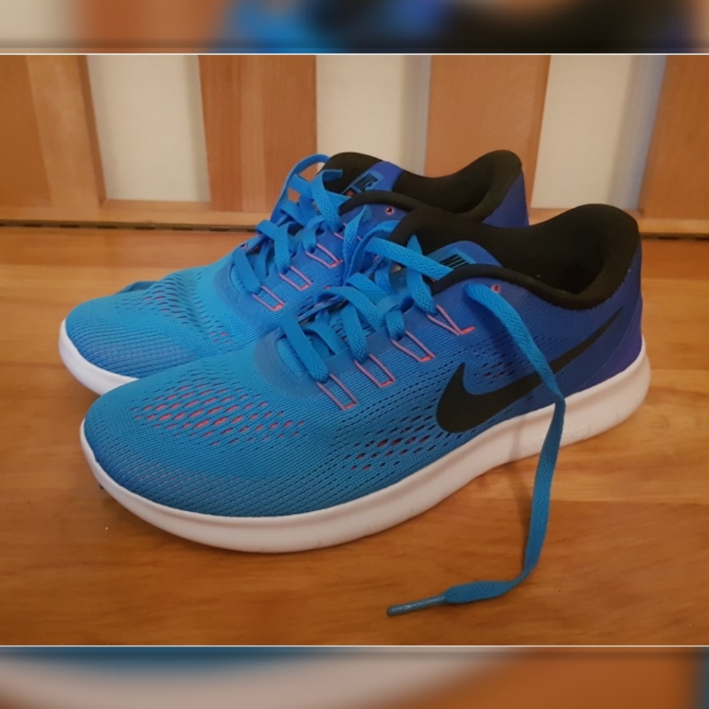 Nike free shoes